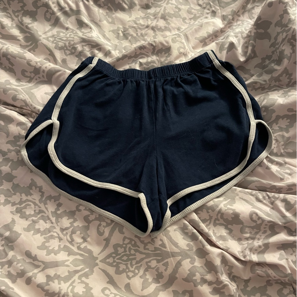 BRANDY NAVY MELVILLE SHORTS